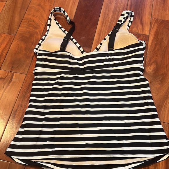 Size medium, tankini top from Merona - Picture 6 of 6